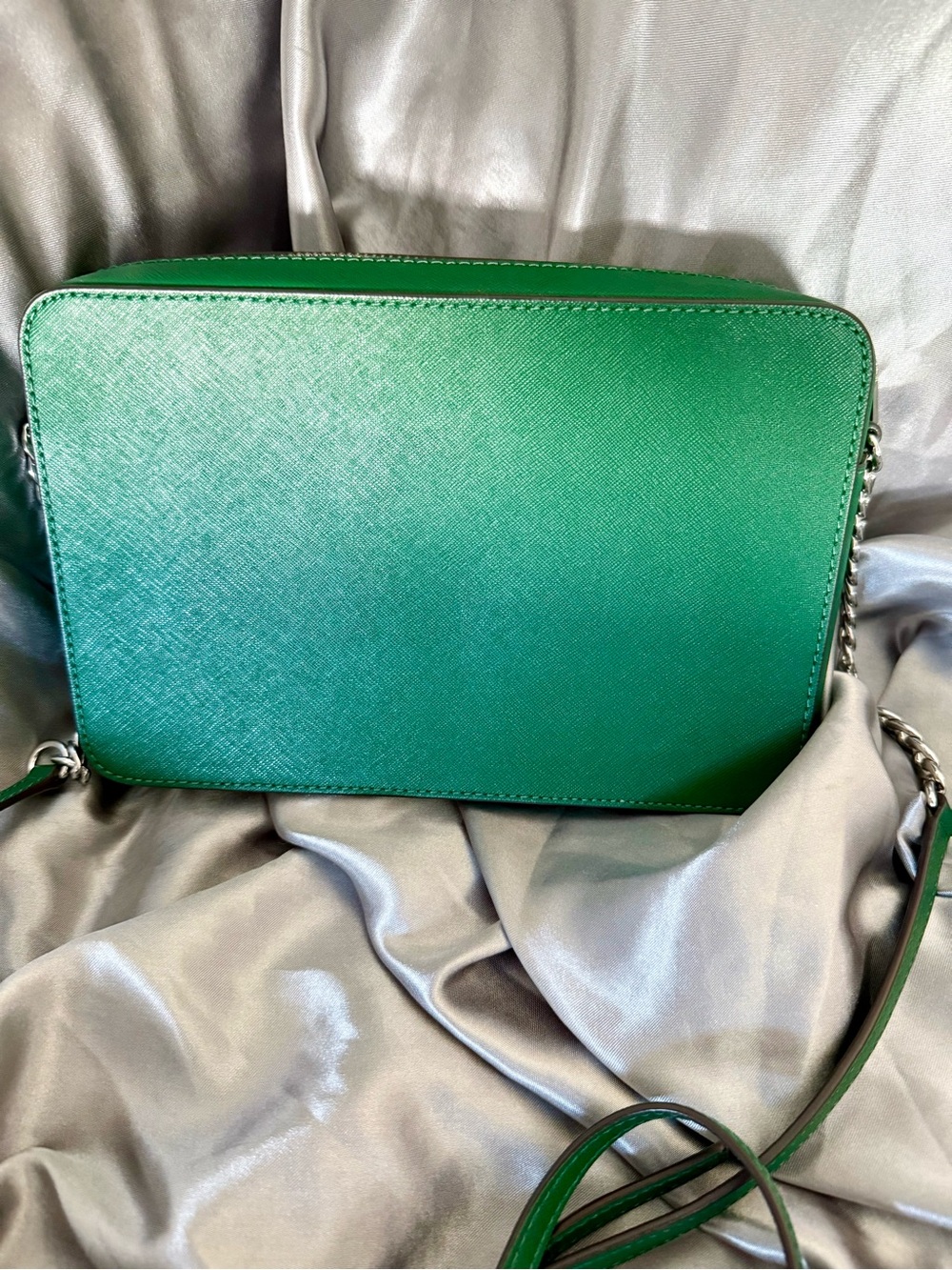 Michael Kors Jet Set Crossbody Bag - Picture 3 of 7